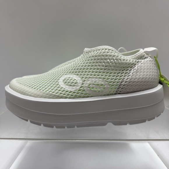 OOFOS Shoes - Brand New OOFOS OOmega Chukka Recovery White Slip On Shoes Women's Size 6.5